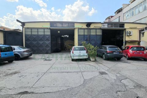 Erhvervsejendom i Casapulla, Caserta, Casapulla - € 385.000 | Ref: 385CO - foto 1