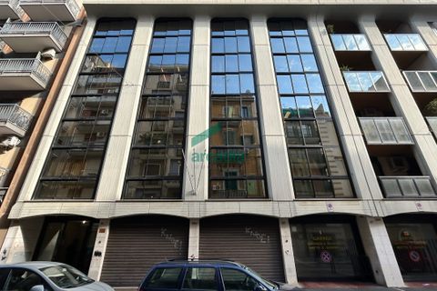 Erhvervsejendom i Bari, Bari, Bari - € 3.800.000 | Ref: 11979/2025 - foto 1