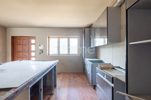 Villa i Trofa, Porto, Trofa - € 1.200.000 | Ref: ZMPT580256 - foto 24
