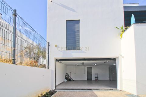 Villa i Alvor, Faro, Alvor - € 799.000 | Ref: C0240-03348 - foto 4