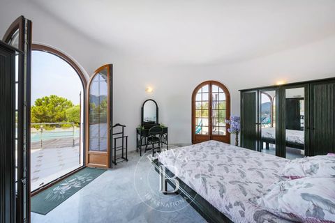 Villa i Ajaccio, Corse-du-Sud, Ajaccio - € 1.890.000 | Ref: RV1963 - foto 11