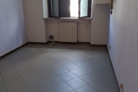 Erhvervsejendom i Lucca, Lucca, Lucca - € 80.000 | Ref: 5907 - foto 2
