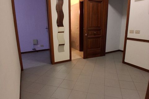 Erhvervsejendom i Lucca, Lucca, Lucca - € 80.000 | Ref: 5907 - foto 14