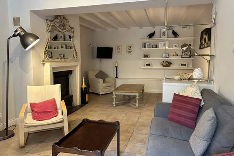Villa a Aubeterre-sur-Dronne, Charente, Aubeterre-sur-Dronne - € 425.000 | Ref: BVI81930 - foto 5