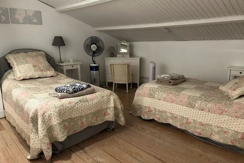 Villa a Aubeterre-sur-Dronne, Charente, Aubeterre-sur-Dronne - € 425.000 | Ref: BVI81930 - foto 15