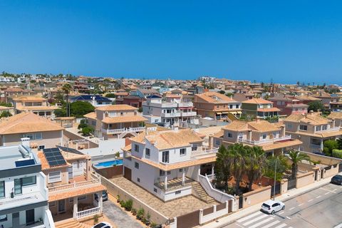 Villa a Torrevieja, Alicante, Torrevieja - € 549.000 | Ref: 21-S682-776 - foto 34