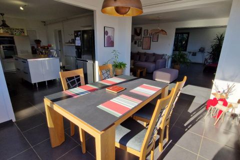 Villa i Foix, Ariege, Foix - € 299.000 | Ref: D7C00D76BD284E53 - foto 4