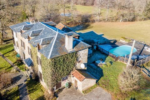 Villa a Naucelles, Cantal, Naucelles - € 395.000 | Ref: EE3E090552C0457C - foto 2
