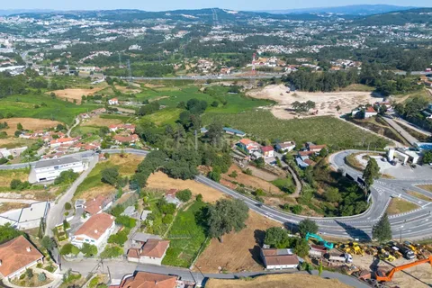 Helårsgrund i Paredes, Porto, Paredes - € 120.000 | Ref: C0272-02473 - foto 7