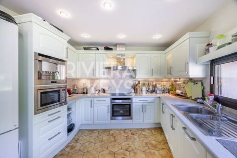 Villa i Antibes, Alpes-Maritimes, Antibes - € 1.780.000 | Ref: 86169252 - foto 8