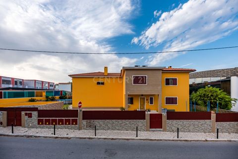 Villa i Almada, Setubal, Almada - € 595.000 | Ref: C0431-00716 - foto 2