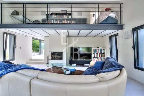 Villa i Mougins, Alpes-Maritimes, Mougins - € 2.200.000 | Ref: 3354734 - foto 5
