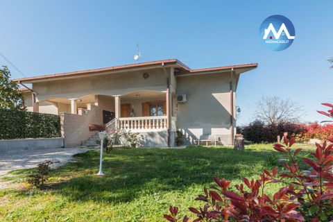 Villa a Torgiano, Perugia, Torgiano - € 380.000 | Ref: 2325 - foto 4