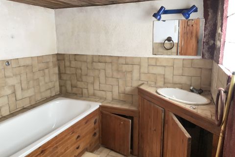 Villa a Confolens, Charente, Confolens - € 55.000 | Ref: 34885 - foto 11