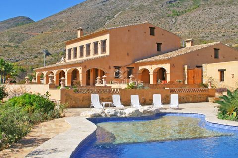 Villa i Benissa, Alicante, Benissa - € 1.890.000 | Ref: C66* - foto 1