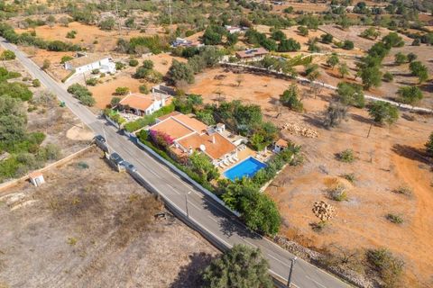 Villa i Albufeira, Faro, Albufeira - € 575.000 | Ref: STC2540 - foto 1