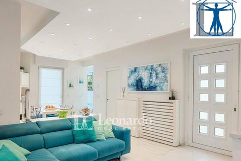 Rækkehus i Montignoso, Massa and Carrara, Montignoso - € 1.350.000 | Ref: REA512 - foto 1