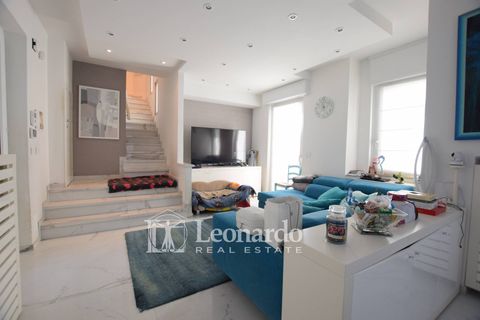 Rækkehus i Montignoso, Massa and Carrara, Montignoso - € 1.350.000 | Ref: REA512 - foto 8