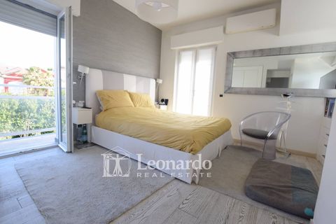 Rækkehus i Montignoso, Massa and Carrara, Montignoso - € 1.350.000 | Ref: REA512 - foto 14