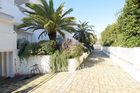 Rækkehus i Montignoso, Massa and Carrara, Montignoso - € 1.350.000 | Ref: REA512 - foto 38