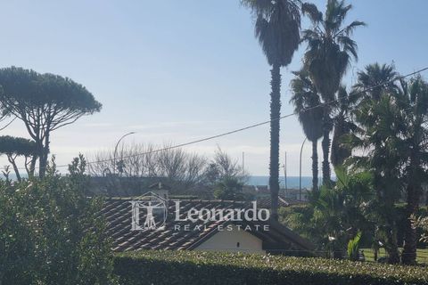 Rækkehus i Montignoso, Massa and Carrara, Montignoso - € 1.350.000 | Ref: REA512 - foto 41