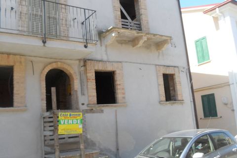 Villa a Tortoreto, Teramo, Tortoreto - € 450.000 | Ref: cas131 - foto 2