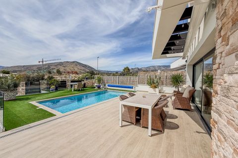 Villa i Finestrat, Alicante, Finestrat - € 719.000 | Ref: C39012* - foto 28
