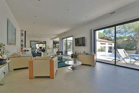Villa i Nages-et-Solorgues, Gard, Nages-et-Solorgues - € 1.150.000 | Ref: HH-15911050 - foto 13