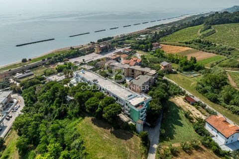 Villa i Massignano, Ascoli Piceno, Massignano - € 8.900.000 | Ref: CBI160-2553-119 - foto 22