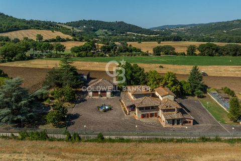 Herregård i Todi, Perugia, Todi - € 890 000 | Ref: CBI134-1917-195 - foto 45