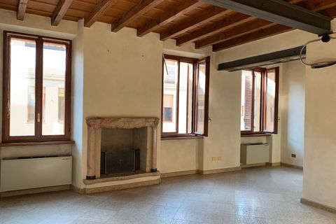 Villa i Mantua, Mantua, Mantua - € 600.000 | Ref: 5186 - foto 1