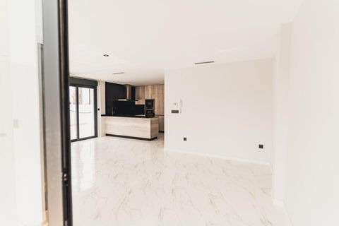 Villa i Punta Prima, Alicante, Punta Prima - € 699.900 | Ref: CSPN-80807 - foto 12