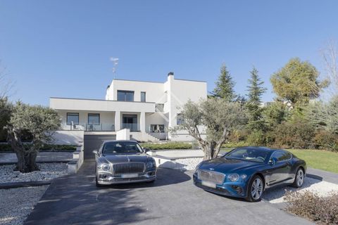Villa a Boadilla Del Monte, Madrid, Boadilla Del Monte - € 3.650.000 | Ref: POZ38408 - foto 2