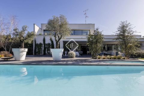 Villa a Boadilla Del Monte, Madrid, Boadilla Del Monte - € 3.650.000 | Ref: POZ38408 - foto 3