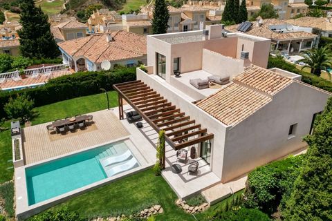 Villa a Benahavis, Malaga, Benahavis - € 2.325.000 | Ref: YMS1602 - foto 12