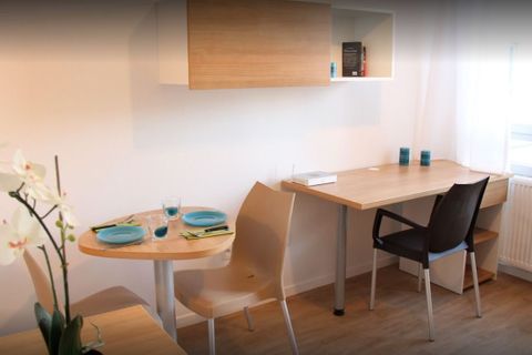 Erhvervsejendom i Cachan, Val-de-Marne, Cachan - € 82.000 | Ref: EAC277271A734C10 - foto 2