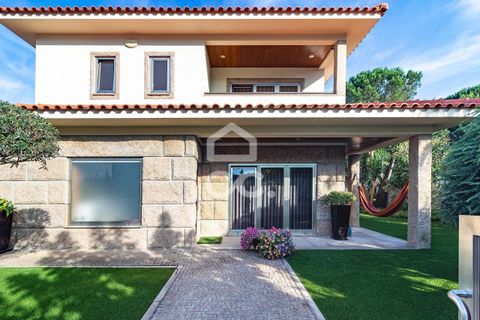 Villa i Guimaraes, Braga, Guimaraes - € 485.000 | Ref: 336/M/01905 - foto 1