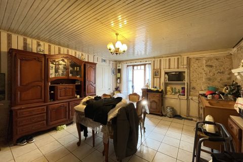 Villa a Confolens, Charente, Confolens - € 55.000 | Ref: 34870 - foto 2