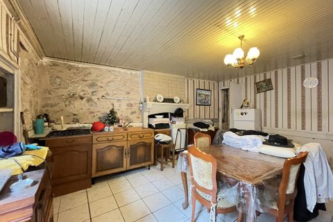 Villa a Confolens, Charente, Confolens - € 55.000 | Ref: 34870 - foto 4