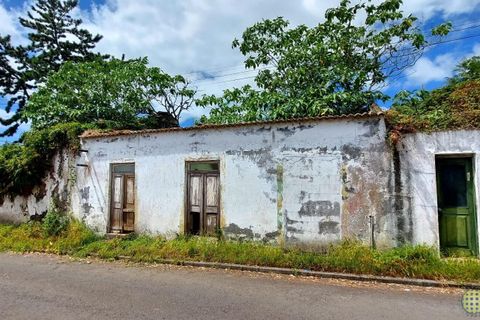 Byhus i Horta, Faial, Horta - € 70.000 | Ref: 1135 - foto 1