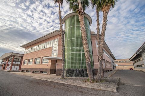 Erhvervsejendom i Elche, Alicante, Elche - € 3.200.000 | Ref: Elche Nave 4 - foto 1