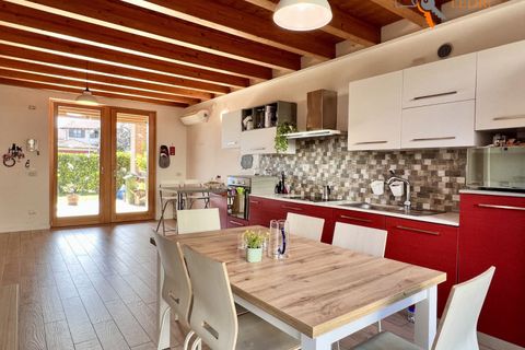 Rækkehus i Bussolengo, Verona, Bussolengo - € 445.000 | Ref: LL227 - foto 3