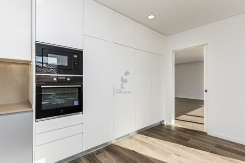 Villa i Odivelas, Lisbon, Odivelas - € 940.000 | Ref: Moradia a estrar T4 - foto 3