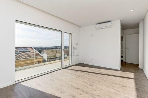 Villa i Odivelas, Lisbon, Odivelas - € 940.000 | Ref: Moradia a estrar T4 - foto 18