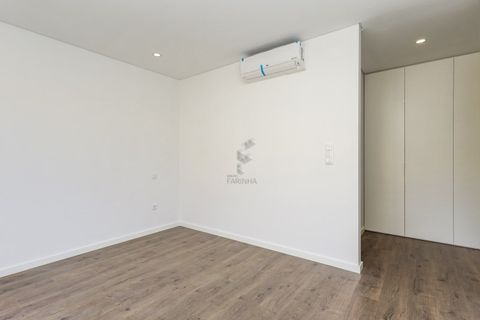Villa i Odivelas, Lisbon, Odivelas - € 940.000 | Ref: Moradia a estrar T4 - foto 26