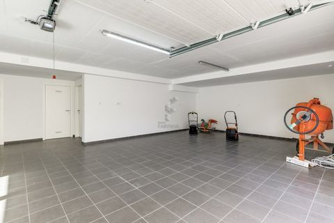Villa i Odivelas, Lisbon, Odivelas - € 940.000 | Ref: Moradia a estrar T4 - foto 40