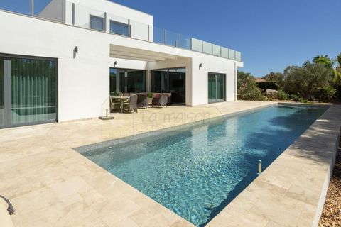 Villa a Quelfes, Faro, Quelfes - € 1.290.000 | Ref: M113 - foto 6
