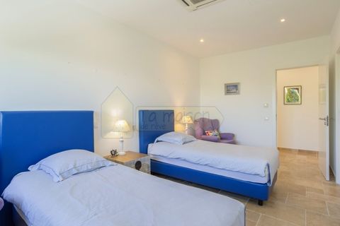 Villa a Quelfes, Faro, Quelfes - € 1.290.000 | Ref: M113 - foto 28