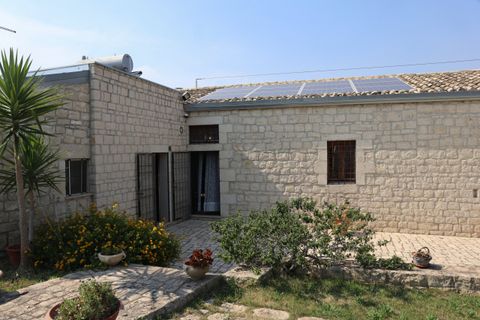 Villa i Modica, Ragusa, Modica - € 460.000 | Ref: V003227 - foto 10