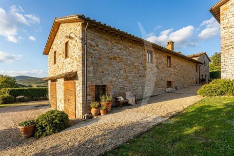 Farm hus i Todi, Perugia, Todi - € 1.190.000 | Ref: a1190rc98498 - foto 8